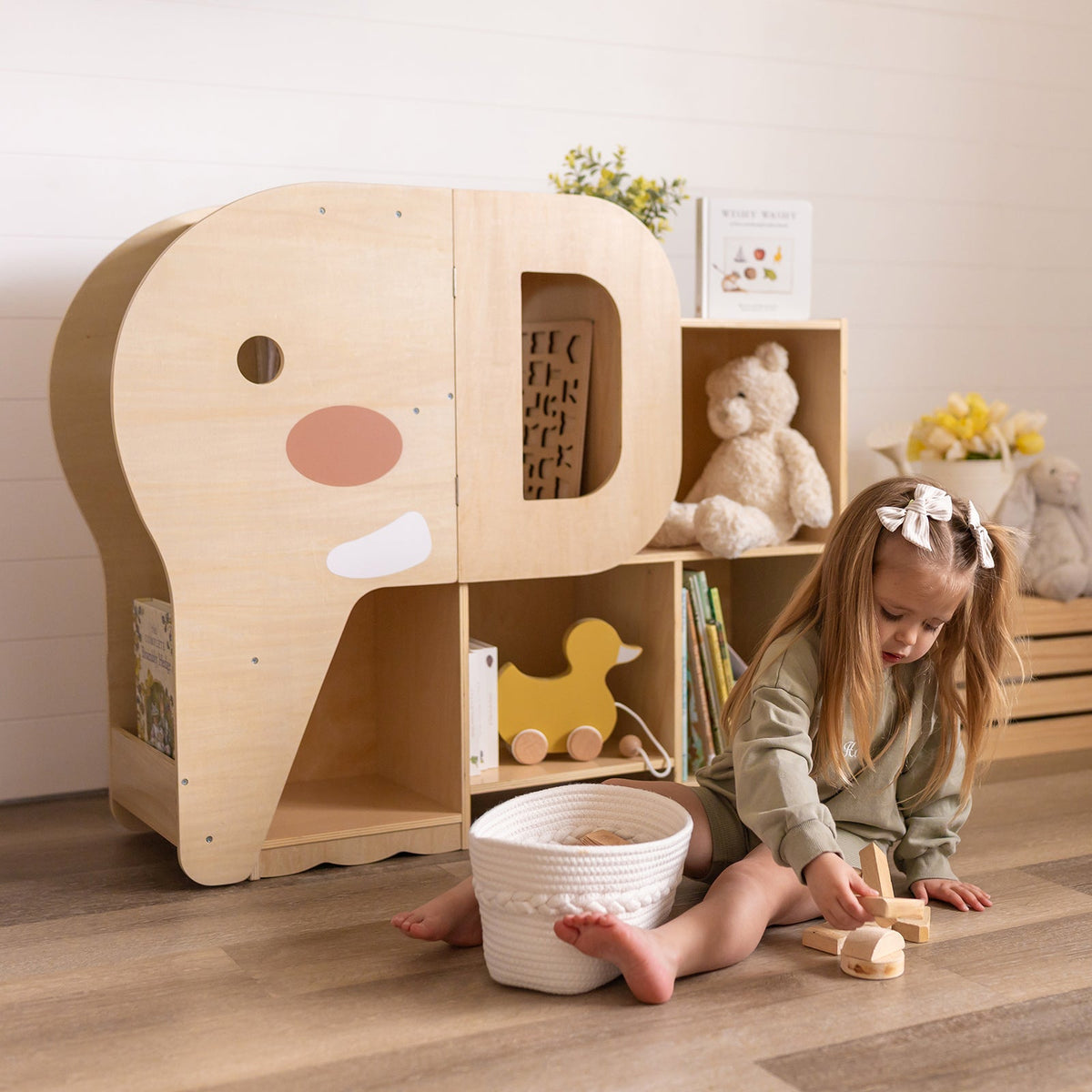 MEEYOO Montessori Bookshelf with Elephant Shape